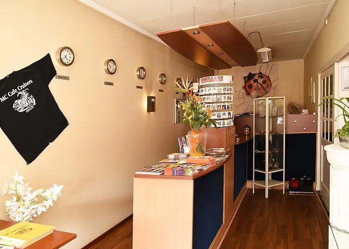 De Uitkijk 3* 法尔肯堡