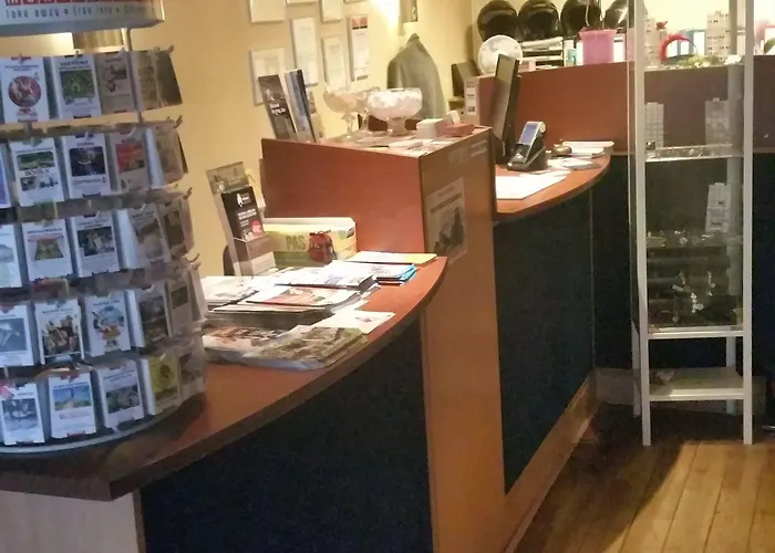 De Uitkijk 法尔肯堡