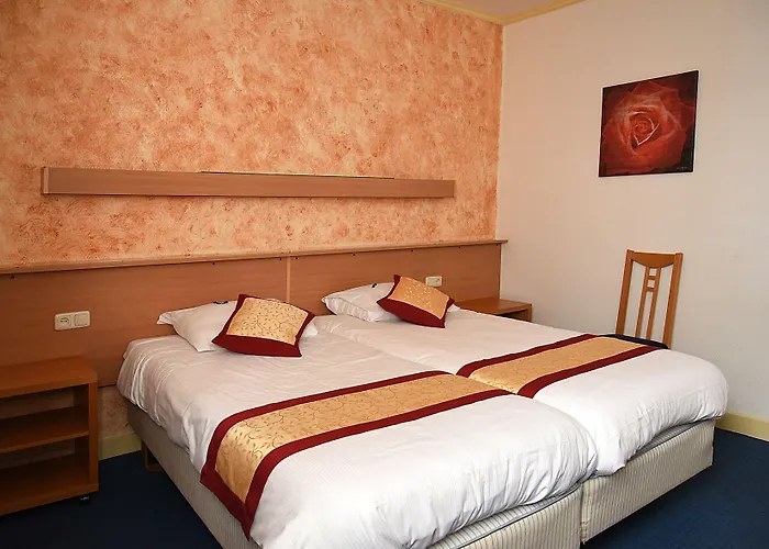 酒店 De Uitkijk 3*