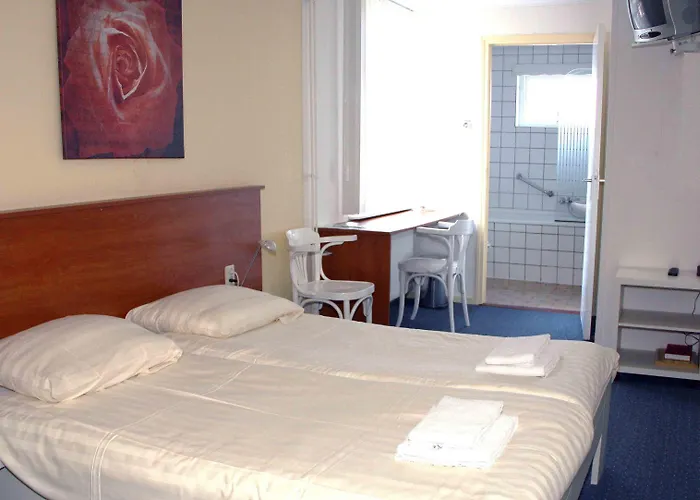 De Uitkijk 3* 法尔肯堡