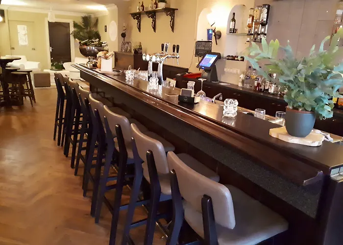 De Uitkijk 法尔肯堡