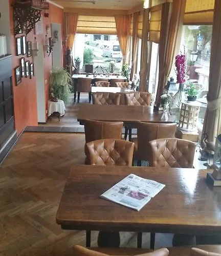 Szálloda De Uitkijk 3*